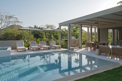 Luxury Villa Photo #11
