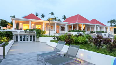Luxury Villa Photo #15