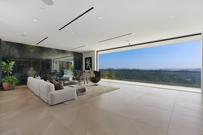 Luxury Villa Photo #16