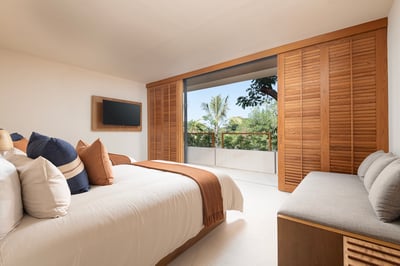 Luxury Villa Photo #26