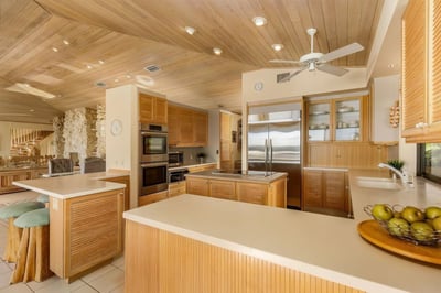 Luxury Villa Photo #8