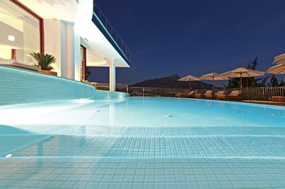 Luxury Villa Photo #11
