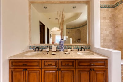 Luxury Villa Photo #47