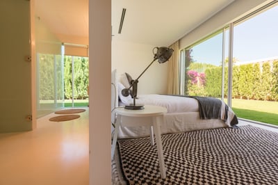 Luxury Villa Photo #39