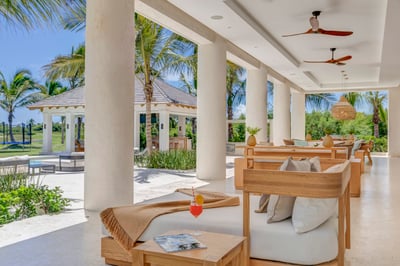 Luxury Villa Photo #7