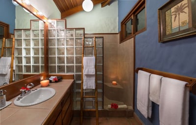 Luxury Villa Photo #22