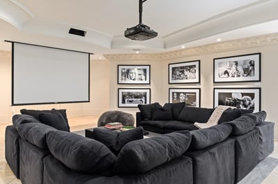 Luxury Villa Photo #38
