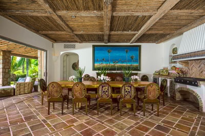 Luxury Villa Photo #12