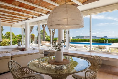 Luxury Villa Photo #14