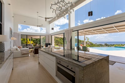 Luxury Villa Photo #13