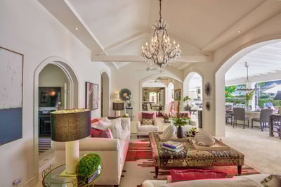 Luxury Villa Photo #18