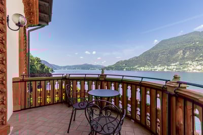 Luxury Villa Photo #30
