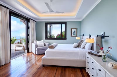 Luxury Villa Photo #32