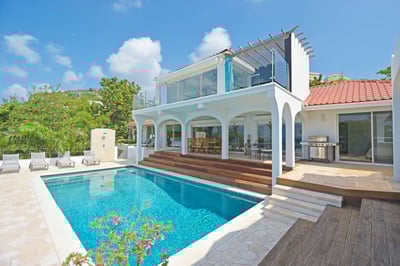 Luxury Villa Photo #4