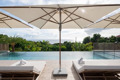 Luxury Villa Photo #4