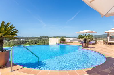Luxury Villa Photo #5