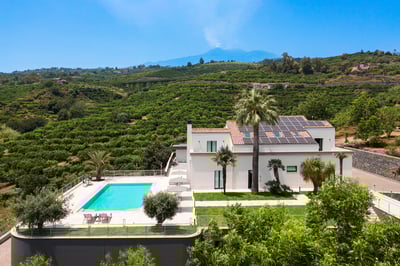Luxury Villa Photo #5