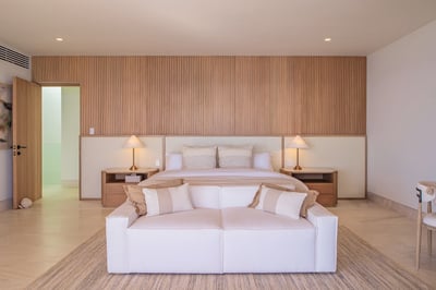 Luxury Villa Photo #30