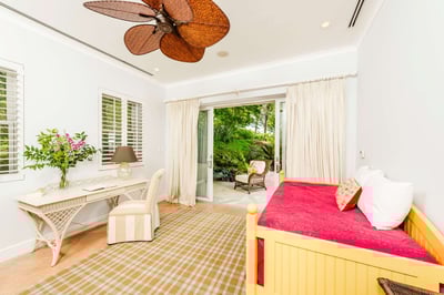 Luxury Villa Photo #24