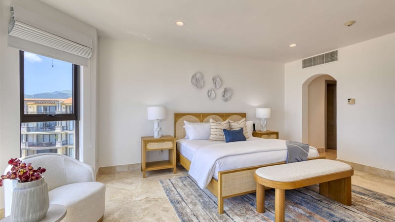 Puerta del Sol Condo C503