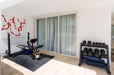 Luxury Villa Photo #18