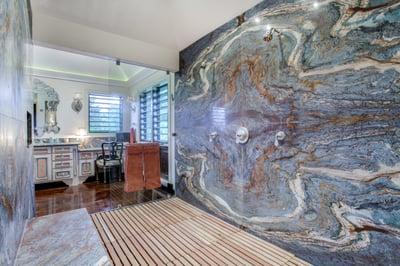 Luxury Villa Photo #18