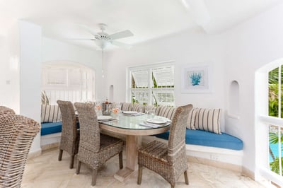 Luxury Villa Photo #12