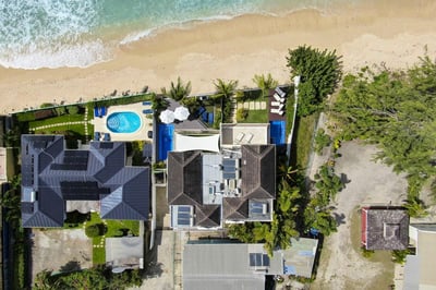 Luxury Villa Photo #2
