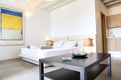Luxury Villa Photo #24