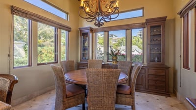 Luxury Villa Photo #30