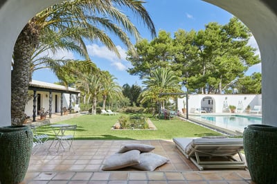 Luxury Villa Photo #5