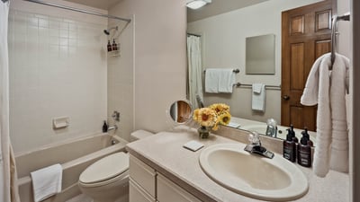 King ensuite