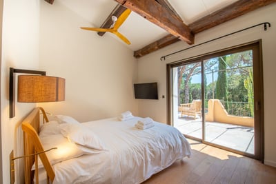 Luxury Villa Photo #14