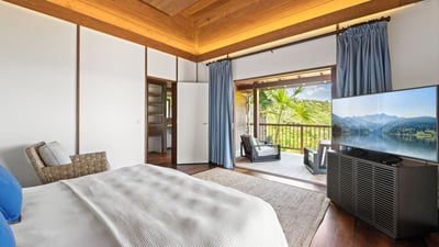 Luxury Villa Photo #37