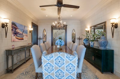 Luxury Villa Photo #35