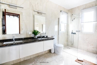 Luxury Villa Photo #23