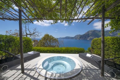 Luxury Villa Photo #7