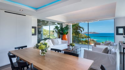Luxury Villa Photo #30