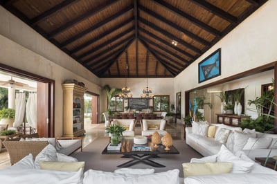 Luxury Villa Photo #20