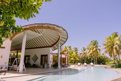 Luxury Villa Photo #3