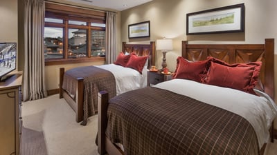 Full Bedroom