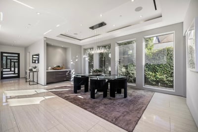 Luxury Villa Photo #17