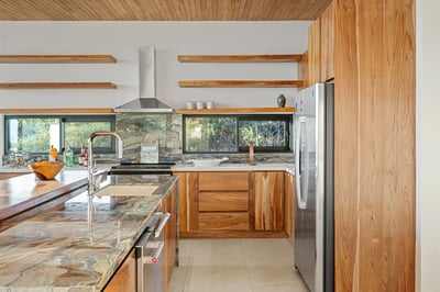 Main House Kitchen – 3rd Floor