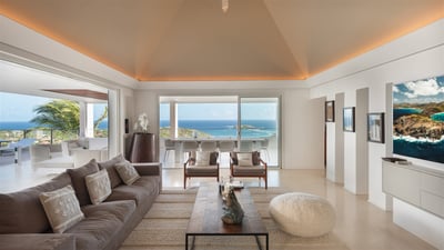 Luxury Villa Photo #25