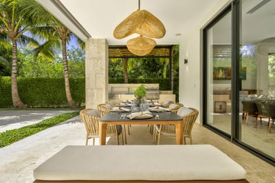 Hacienda A91 - Elegant Tropical Retreat