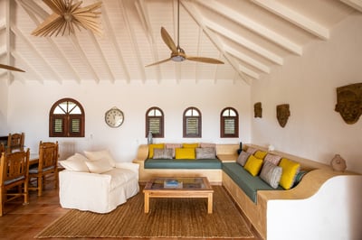 Luxury Villa Photo #15