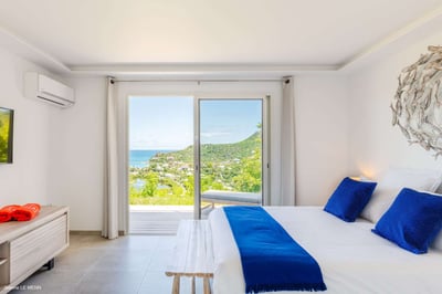 Luxury Villa Photo #24