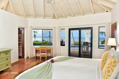 Luxury Villa Photo #11