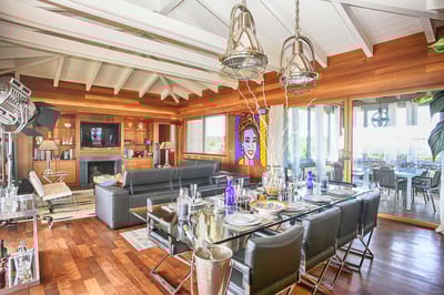 Luxury Villa Photo #13