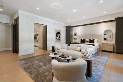 Luxury Villa Photo #23